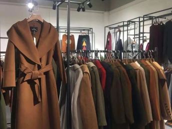 掘金外贸库存 解析服装、鞋帽、箱包尾货批发生意经